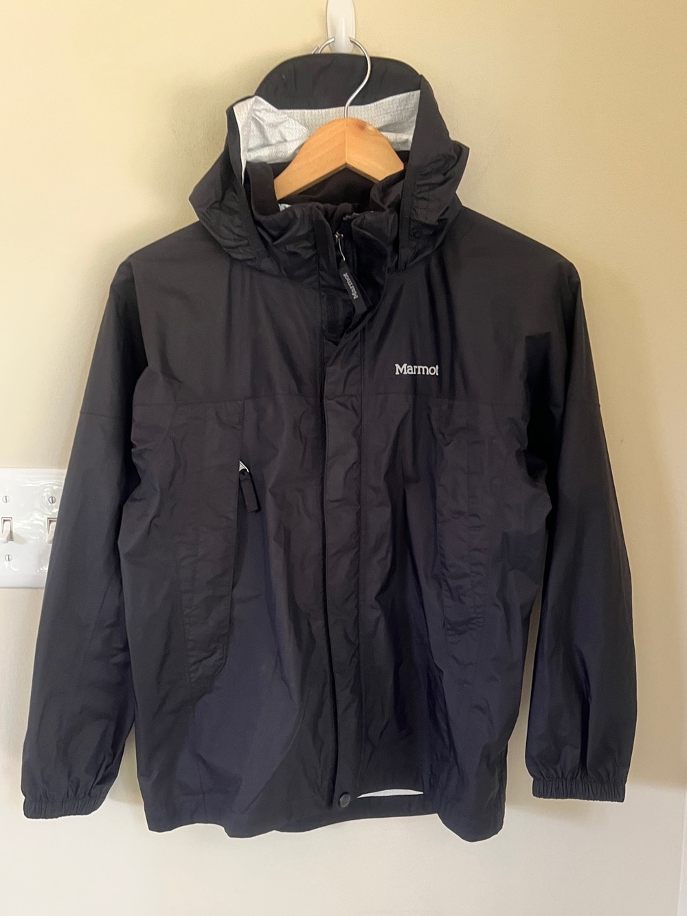 Marmot Boy's PreCip Waterproof Rain Jacket, Black, Size L